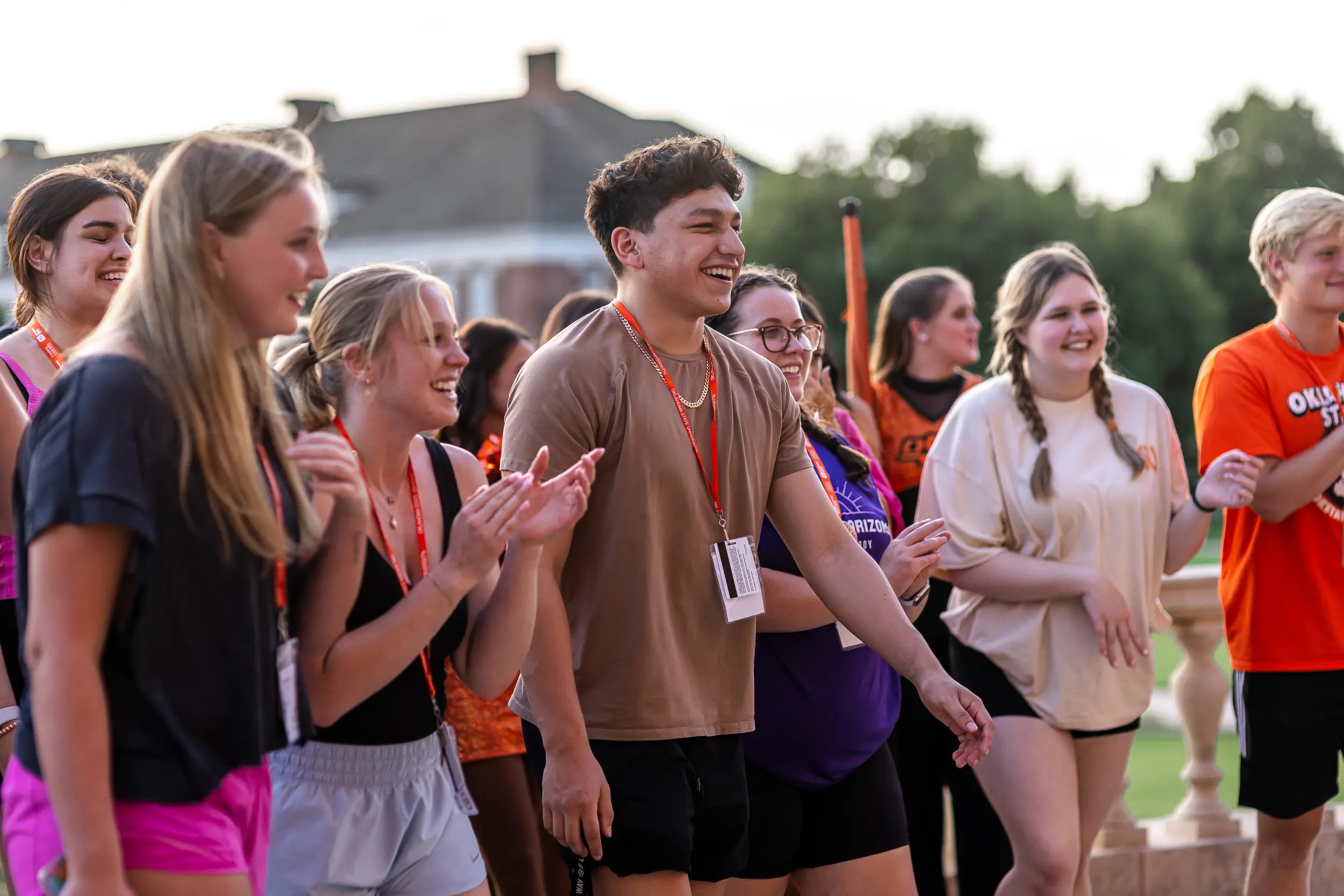 New students gather for fun activity on Library Lawn.