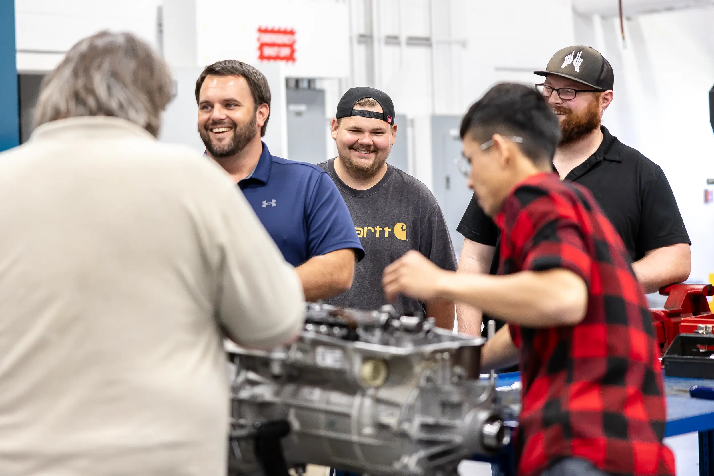 Students gathered in OSUIT workshop for class.