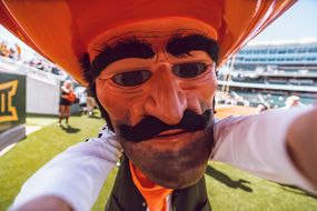 Pistol Pete selfie